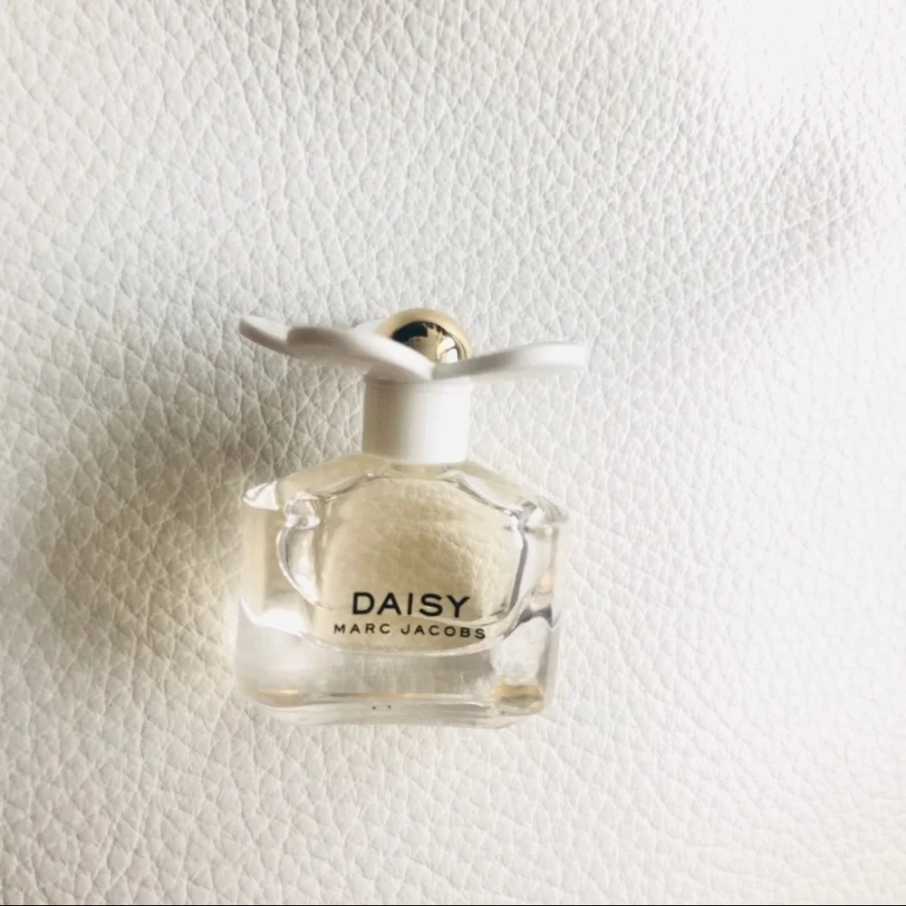 Daisy new Marc Jacobs Toilette 4ml Mini